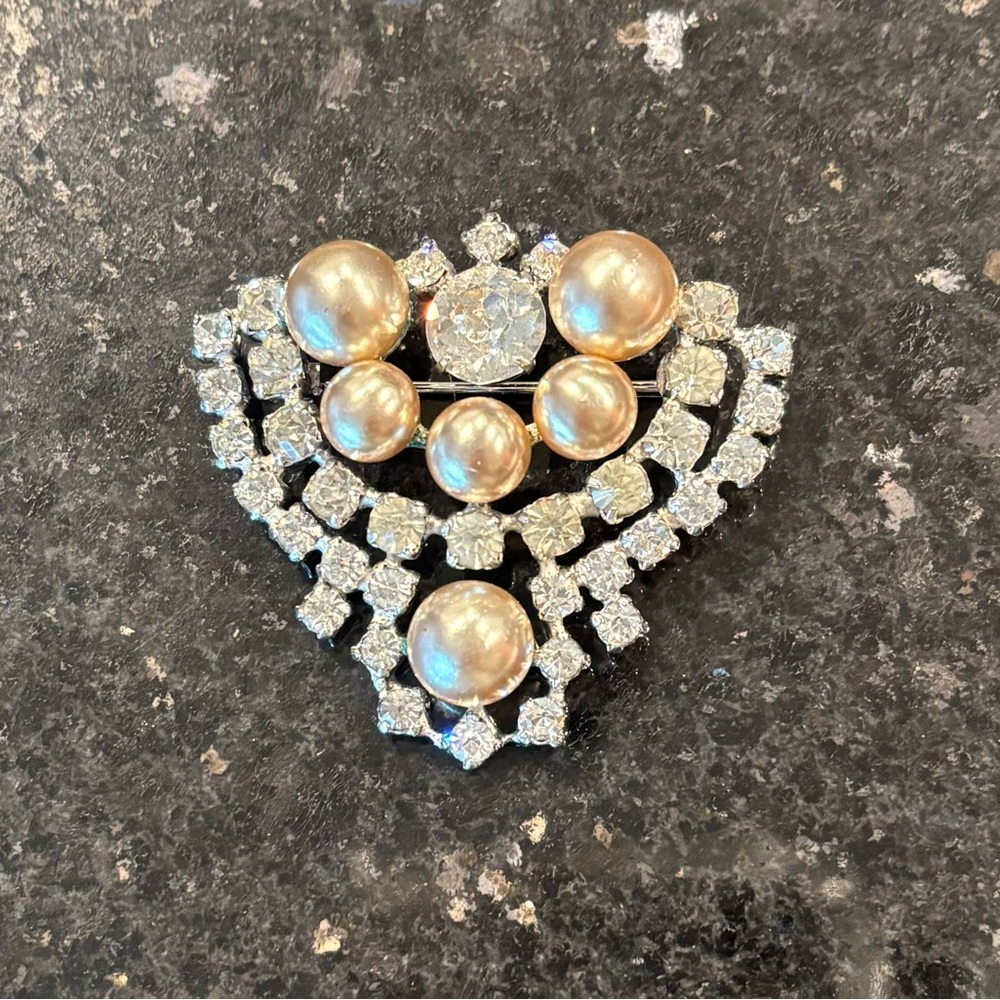 Kramer of New York rhinestone and pearl brooch.